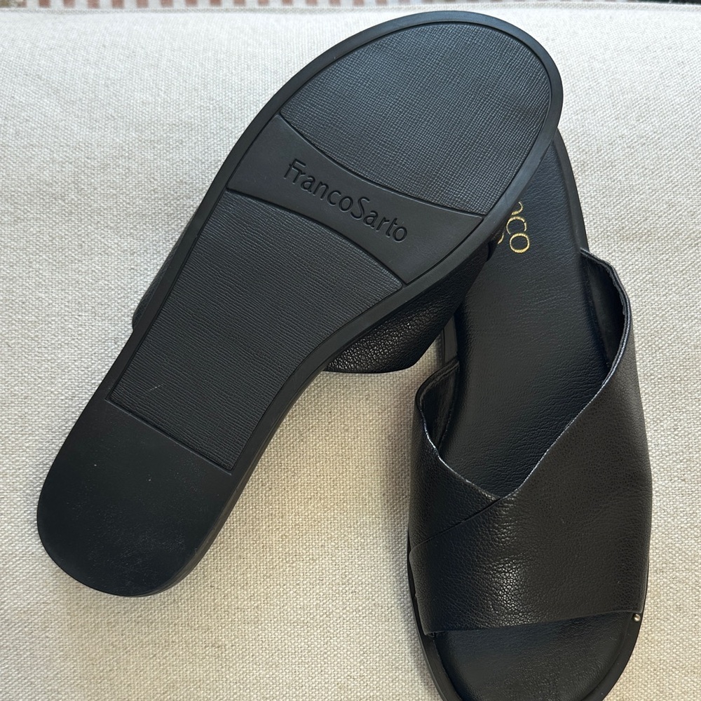 NWOT Franco Sarto Black Leather Slide Sandals size 6.5 - Picture 4 of 6